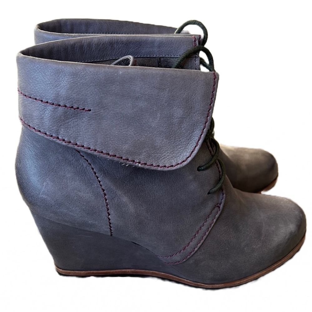 Biala Gray Leather Wedge Ankle Lace Up Boots